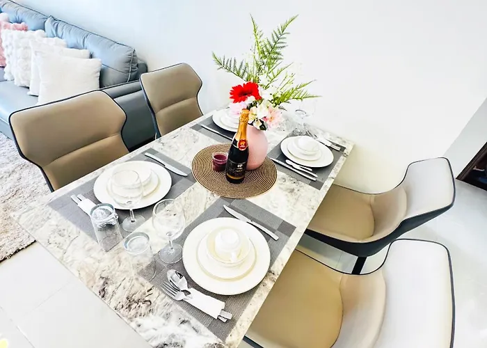 Spacious Unit & High-floor Near Of Dreams, Airport, Okada, And Solaire Casino Appartement *