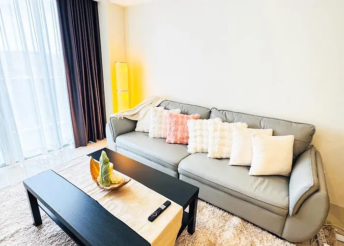 Spacious Unit & High-floor Near Of Dreams, Airport, Okada, And Solaire Casino *
