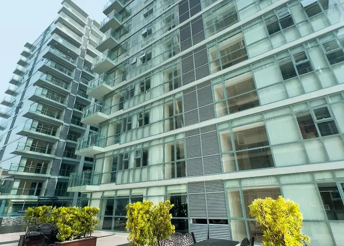 Spacious Unit & High-floor Near Of Dreams, Airport, Okada, And Solaire Casino Appartement