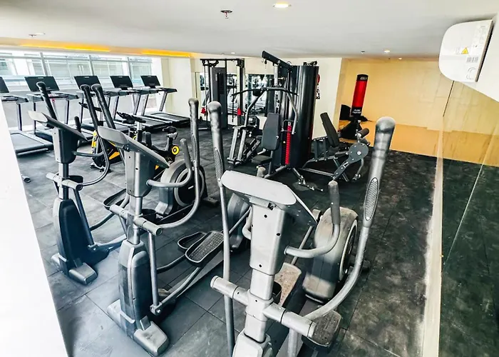 Spacious Unit & High-floor Near Of Dreams, Airport, Okada, And Solaire Casino Appartement Manille