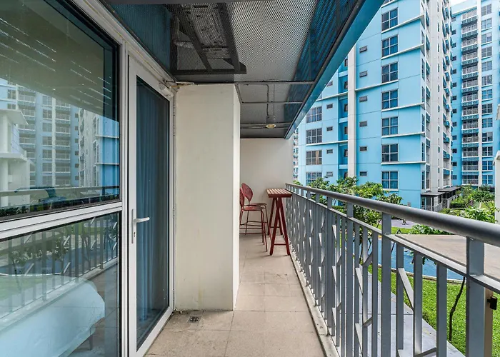 Spacious Unit & High-floor Near Of Dreams, Airport, Okada, And Solaire Casino Appartement